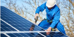 Installation Maintenance Panneaux Solaires Photovoltaïques à Courtieux